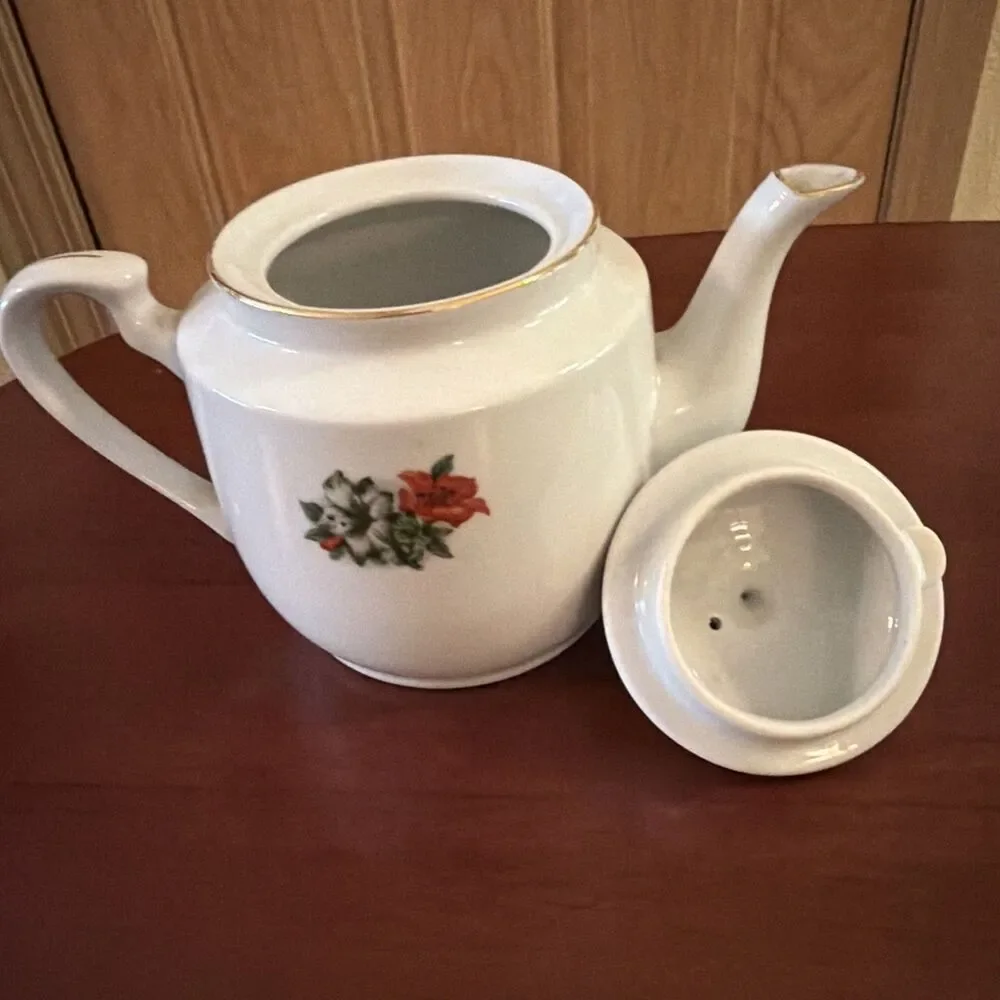 Vintage Hibiscus Teapot w/Gold Trim  Made in Liling, China. Excellent Condition!